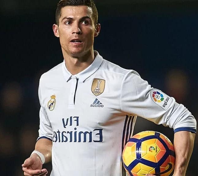 如果c罗是中国人,并带领中国队打进世界杯,他影