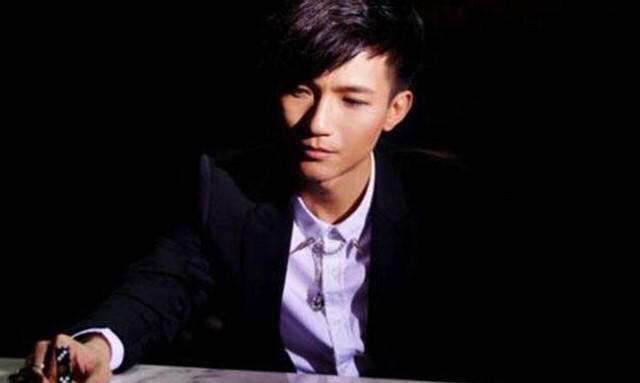 祝福!陈楚生二胎得子,宣布再当爸喜讯:有点紧张