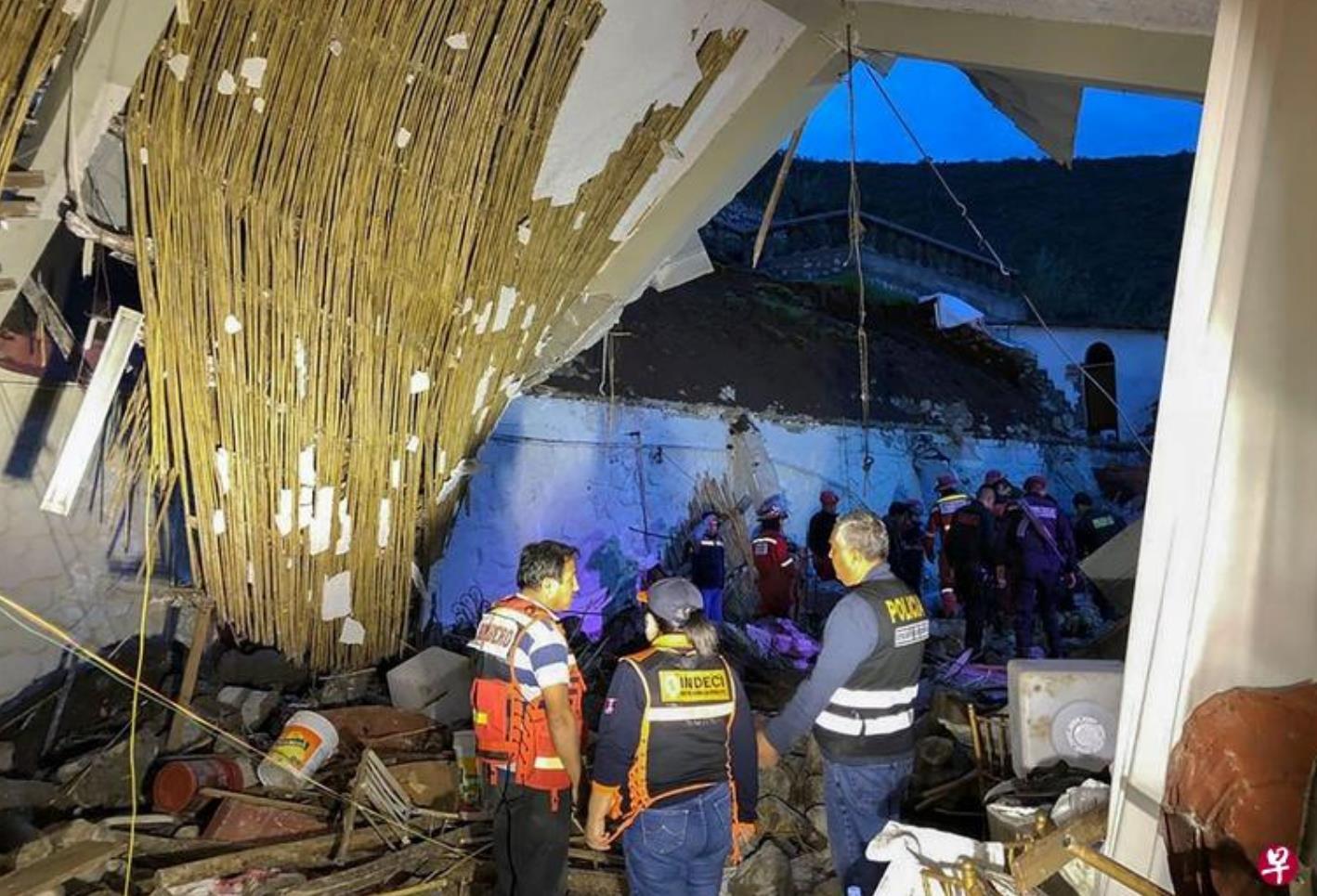 秘鲁南部发生洪灾和山体滑坡 致10人死亡1800人伤 秘鲁南部发生洪灾和山体滑坡 致10人死亡1800人伤