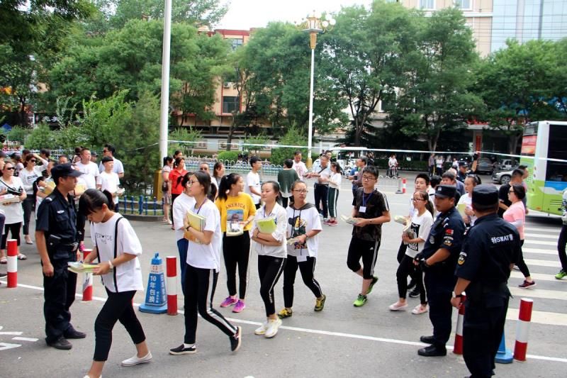 【张引牛】阳城县2018年中考第二天见闻