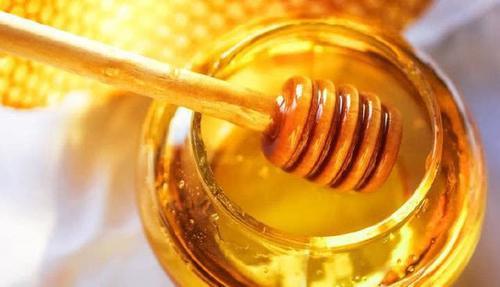 蜂蜜可以直接擦脸吗?DIY蜂蜜面膜教会你