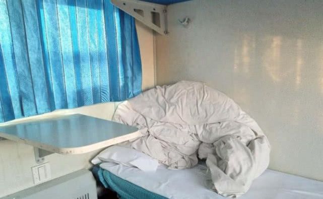 女生火车v女生,建议女生买硬卧,也别买中21寸腰上铺_穿多大图片