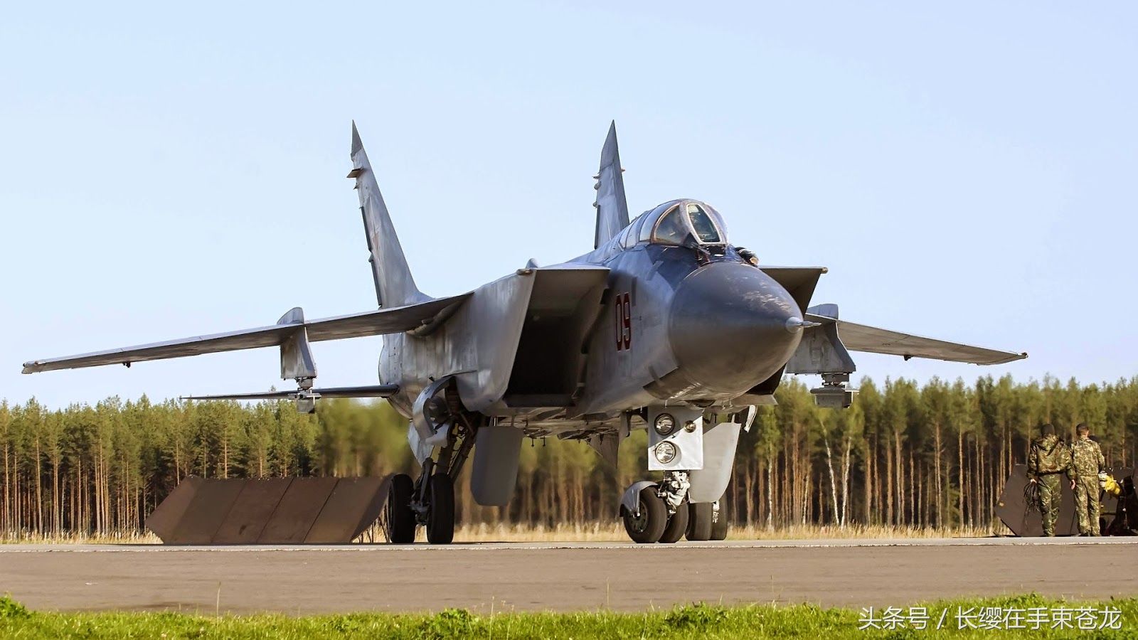 前苏联 创造了无数 飞行奇迹的战斗机 米格-25