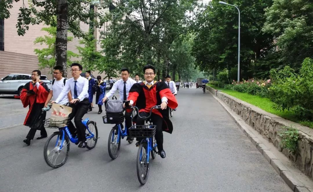 清华校长毕业典礼演讲视频:听从你心 无问西东