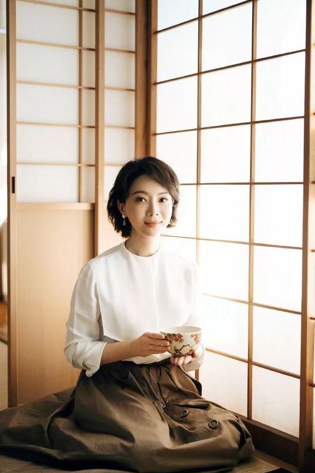 陈数:伴随我18年的身体,是自己与视频、与心的v身体女瑜伽图片