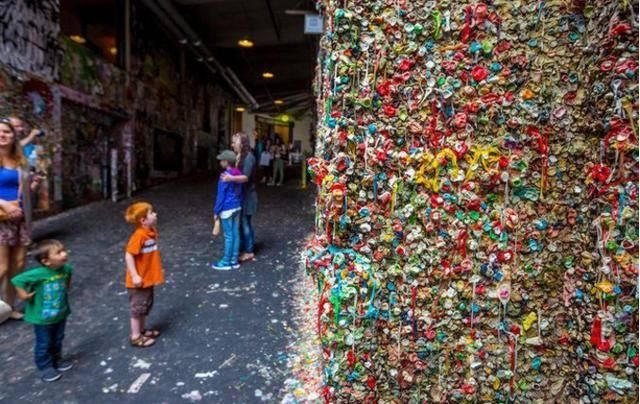 直击世界上最“恶心”的景点，每年却有无数人来参观!