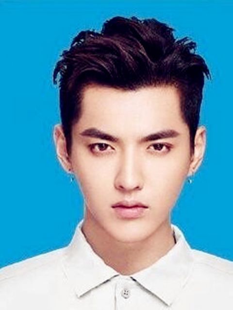 当红小鲜肉证件照曝光,TFBOYS还帅吗?吴亦凡