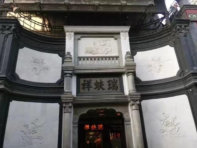 骑车旅行进入北京和天津只是在胡同走一走