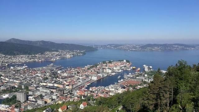 曾经海盗异常猖獗,现今被评为世界最幸福国家,但GDP只有2.6万亿