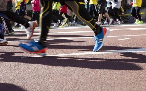 跑者增强核心肌肉 它有八大好处