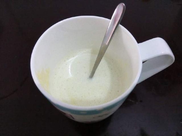 怀孕期间补充4种营养素,多吃这些食物,生下来