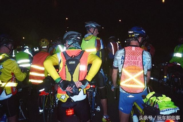 没有反光背心车辆年检过不了?2018年1月起实