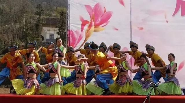 三月花开正艳,宜昌各地踏青赏花活动异彩纷呈