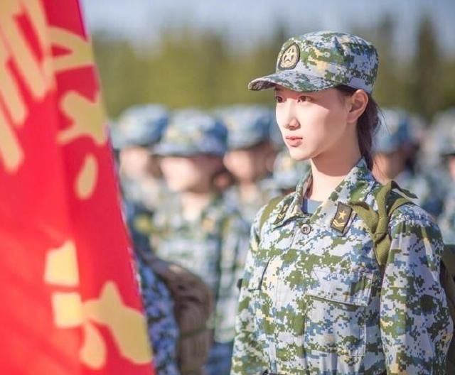 来自江苏镇江的中国传媒大学2017级播音主持