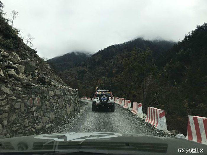 七人五车穿越无人区，遭遇风雪袭击，各种惊险刺激~