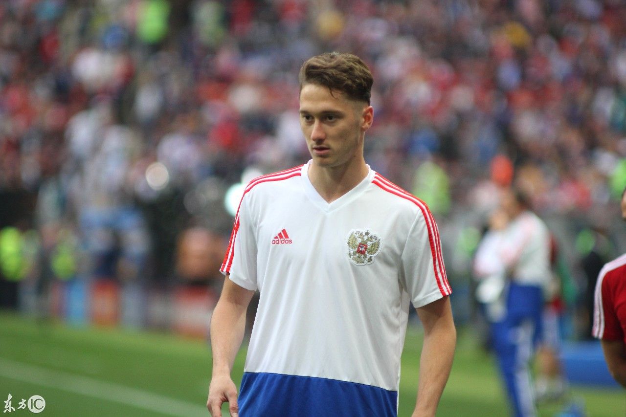 如火如荼的世界杯足球赛,战火纷飞_【快资讯】