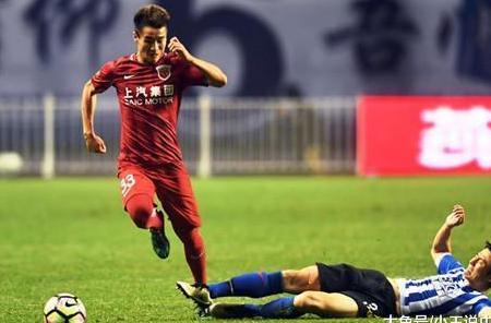 韦世豪加盟恒大只待官宣, 三年辗转北上广三队