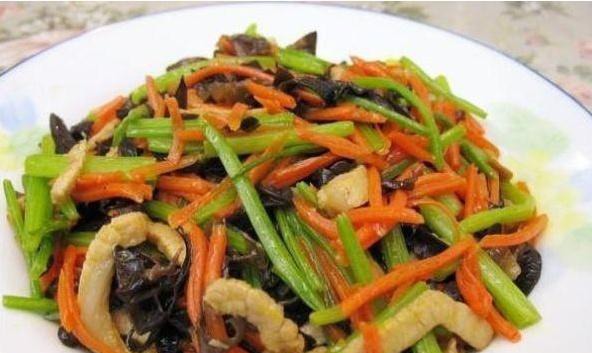 木耳肉丝胡萝卜一起炒叫什么 t014f46a6bdc0edef2a.jpg