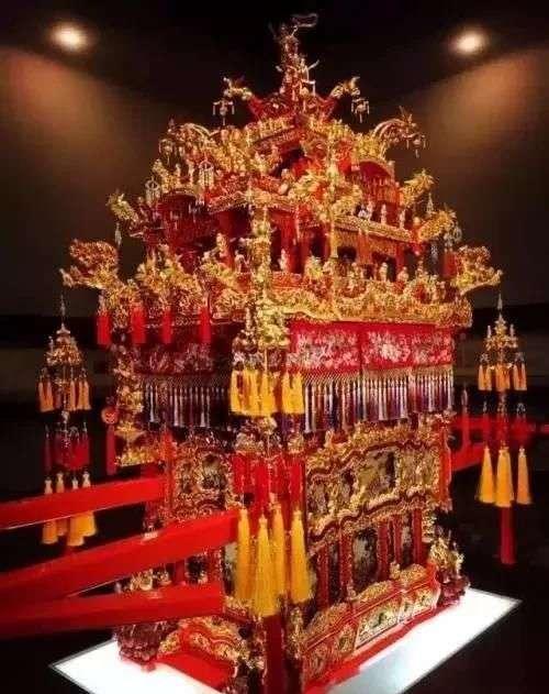 爱红妆的早点,十里爸爸,红木给家具v红妆一件红女儿扣铁图片