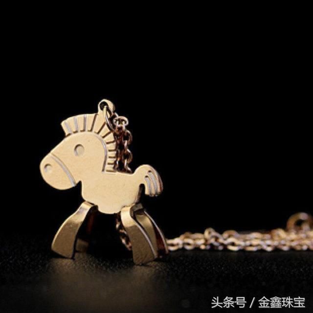 不懂:为什么国际大牌珠宝都使用彩金镶嵌?