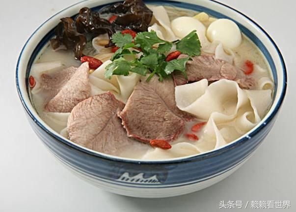 假如你饿了五天，面前放了这几碗面，只能选一碗充饥，你会选哪碗