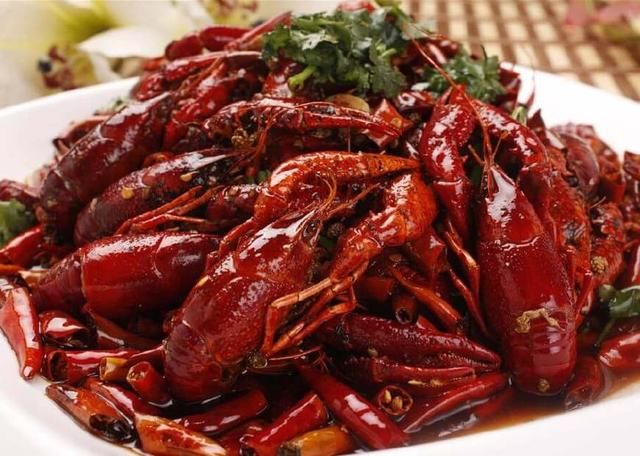 小龙虾重金属含量这么高,竟有人还说它营养价