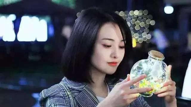 郑爽为什么可以16岁上北影,郑爽为什么可以16岁上北影大学