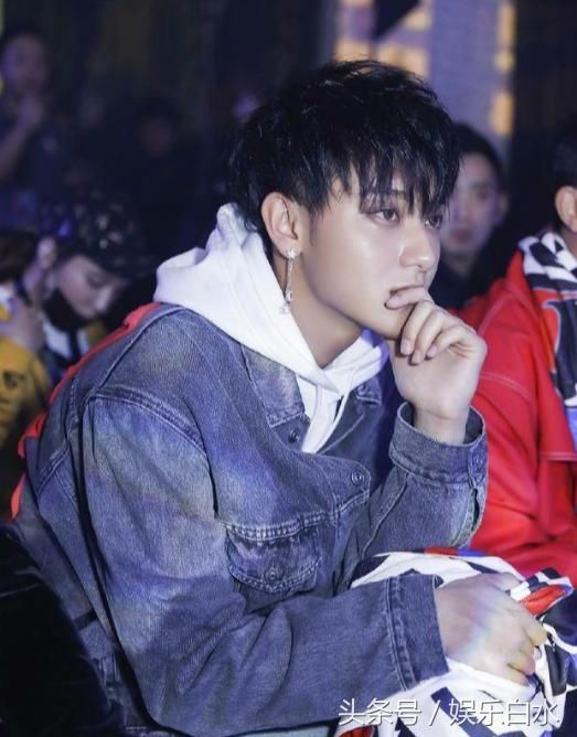 黄子韬道歉被指恶心