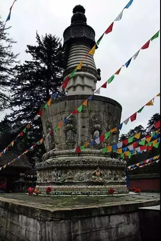 信佛人一生必去朝拜的地方--五台山