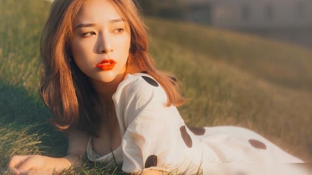 74岁教授电视征婚：20多岁漂亮的，生龙凤胎，活到120