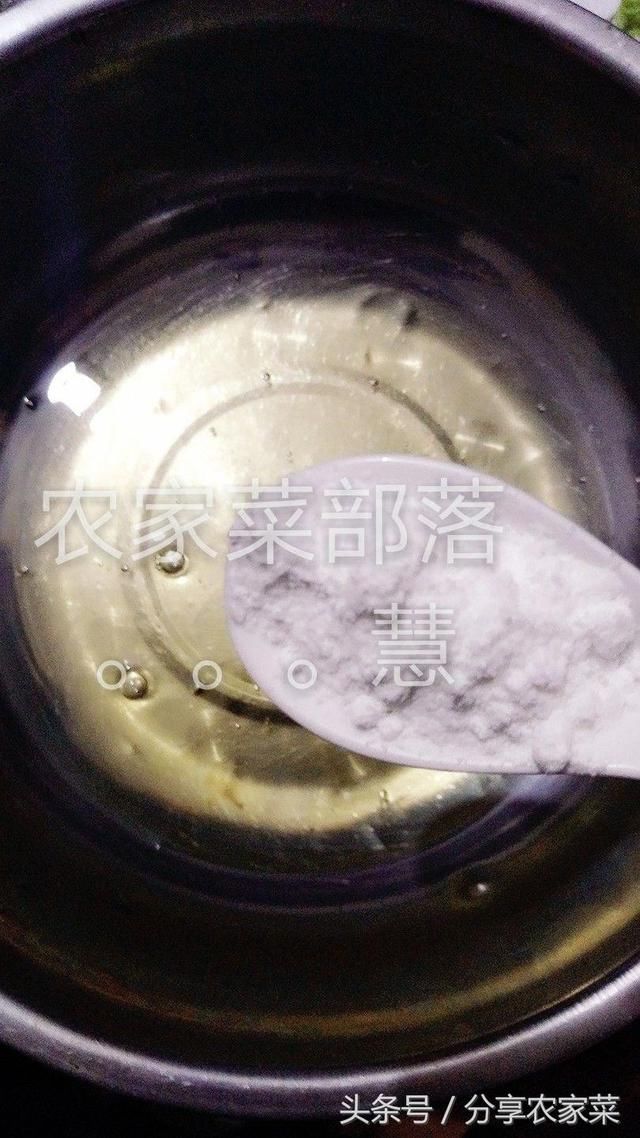 用锅煮出来的蛋糕，奶香十足，家里没有烤箱的都进来看看！