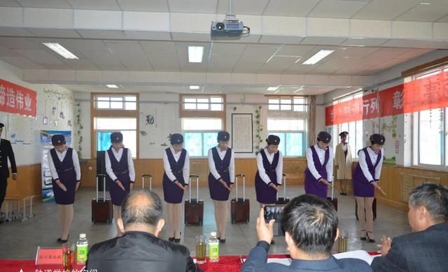 解惑:女生初中毕业学高铁专业好不好?