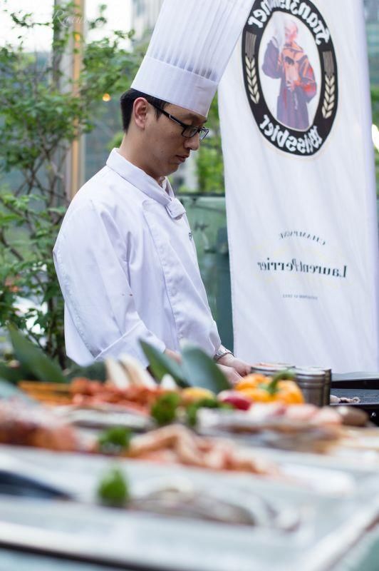 有吃有喝还能看世界杯?全哈尔滨也就这了!