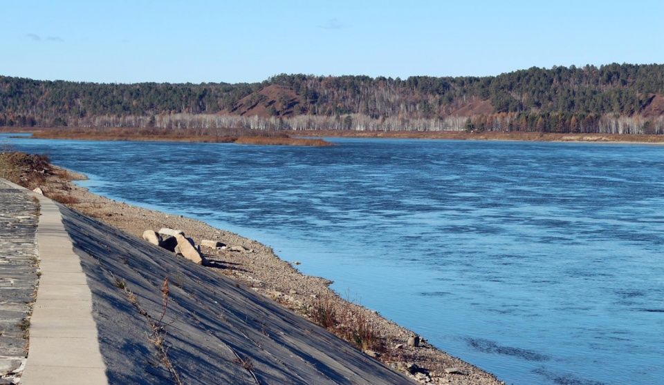 中国最冷的地方与俄罗斯只有一江之隔，是夏天避暑消夏的天堂