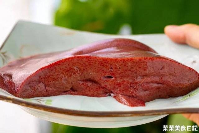 熬夜加班伤肝,周末该吃它补一补了