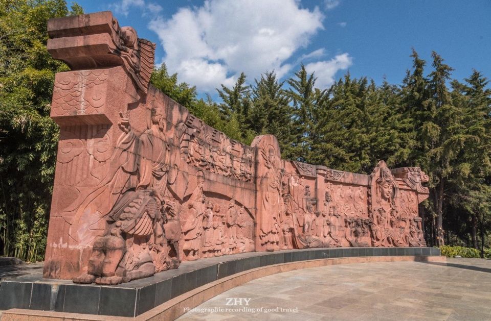 1000年前与盛唐对抗分治的南诏国，如今在大理洱海之上还有行宫