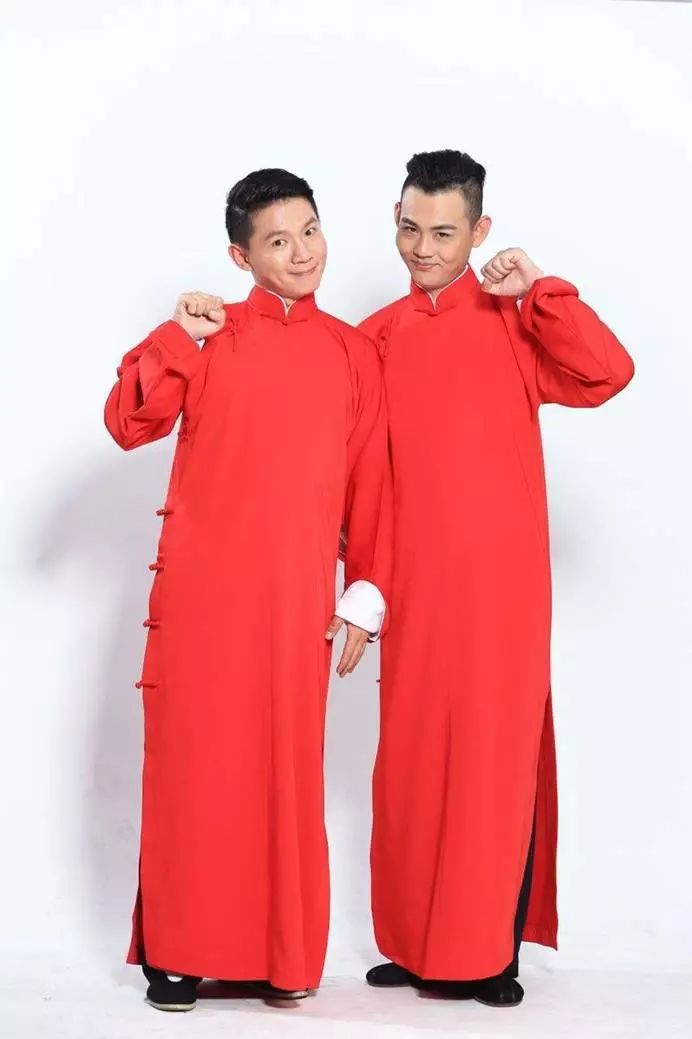 8月最时髦的事,就是看一场【卢鑫玉浩】的相声喽~ 娱乐九州2官方网址