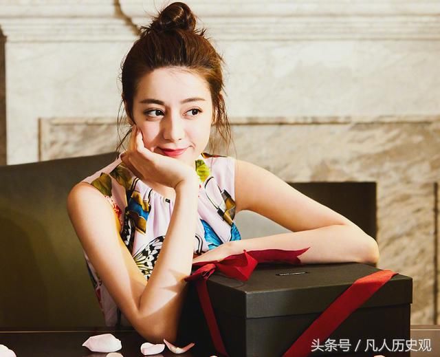 上周谁最火?蔡徐坤勇夺明星势力周榜冠军,易烊