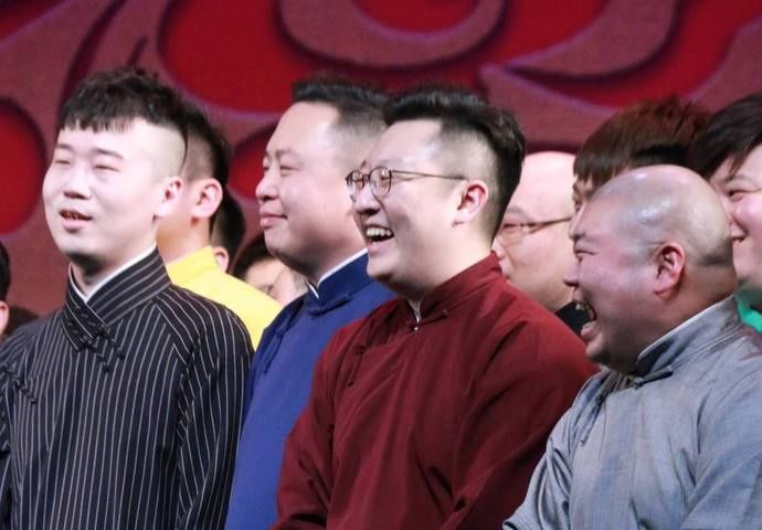 台上光鲜台下惨！盘点德云社有病在身的演员，真是用生命在演出
