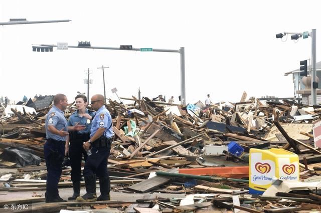 美股熊市随时将拉开序幕，特朗普万亿基建还缺：1万亿美元