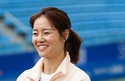 众望所归,中国运动员李娜加入网球名人堂,她是中国的骄傲 乐虎国际官
