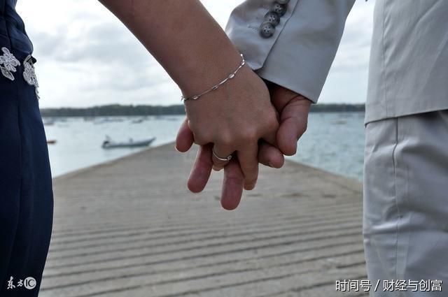 苹果概念+银行板块黑马强势崛起,年报新增10倍