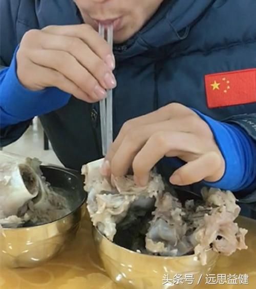 这小伙是国家运动员，每餐都这样吃，网友：伙食太好啦！