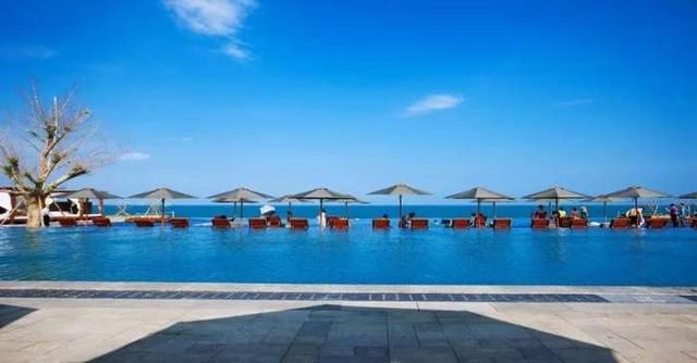 广东省内八大爆款网红酒店,无边海景泳池,真的