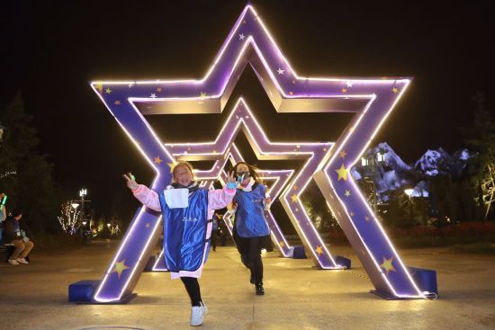 上海海昌海洋公园4月向全球孤独症儿童免费开