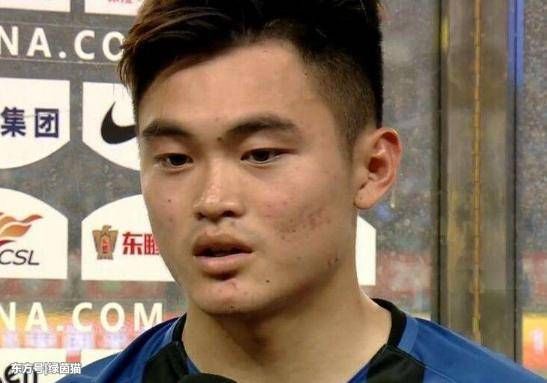 江苏苏宁击败大连力压恒大进入争冠区,黄紫昌