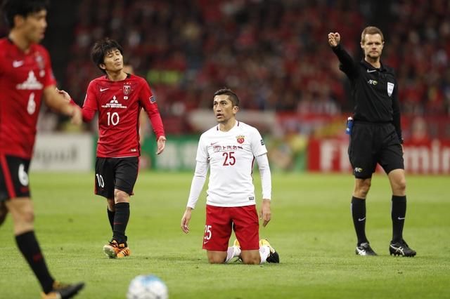 上港还是不行,关键时刻掉链子,亚冠半决赛球员