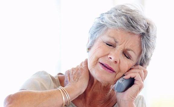 颈椎病就爱低头族,建议用它来关闭爱的大门