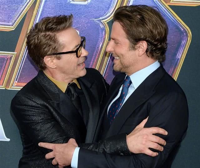 《复联4》演员最后一次大合影中,出现了一些既