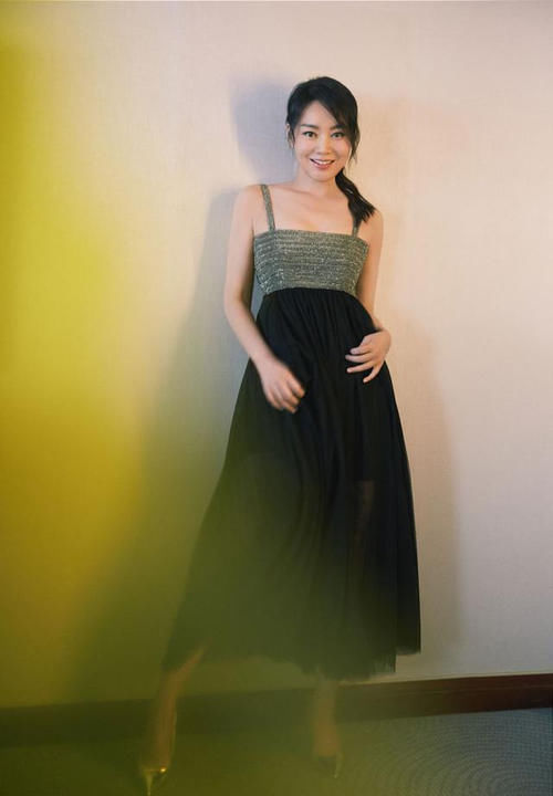 四十多岁的闫妮为何越来越有气质，学会这9点，也能美得脱胎换骨
